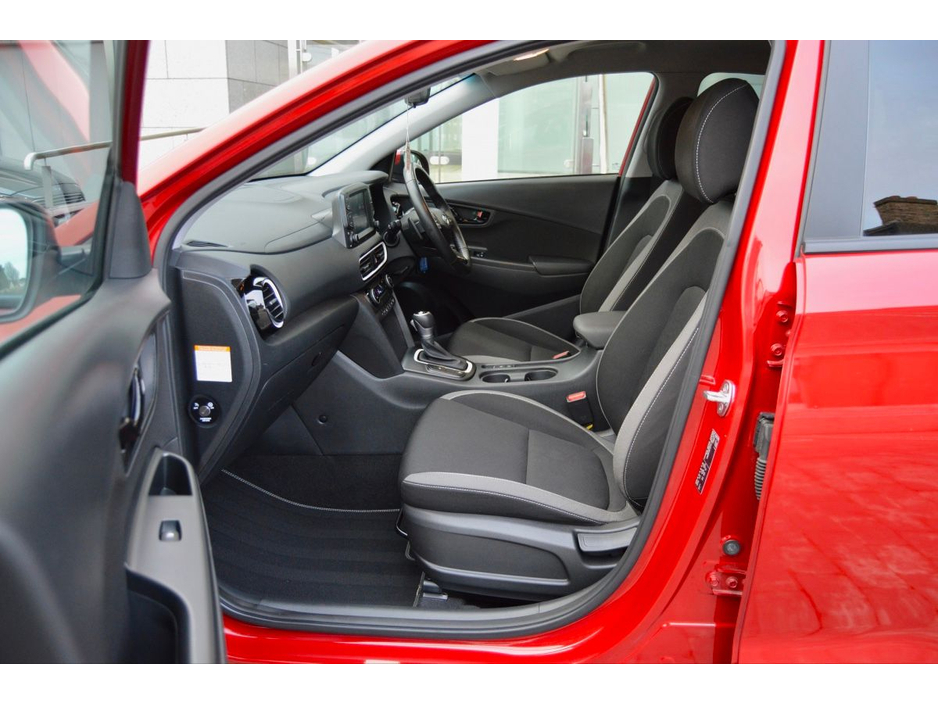 2020 Hyundai Kona 1.6 GDI Hybrid Executive €23,995