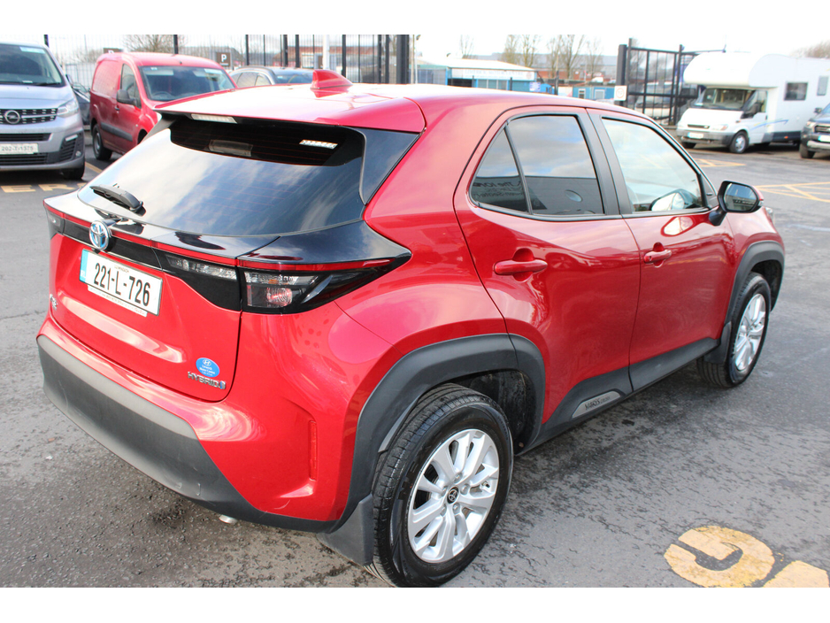 2022 Toyota Yaris Cross 1.5 Hybrid CVT Luna €23,950