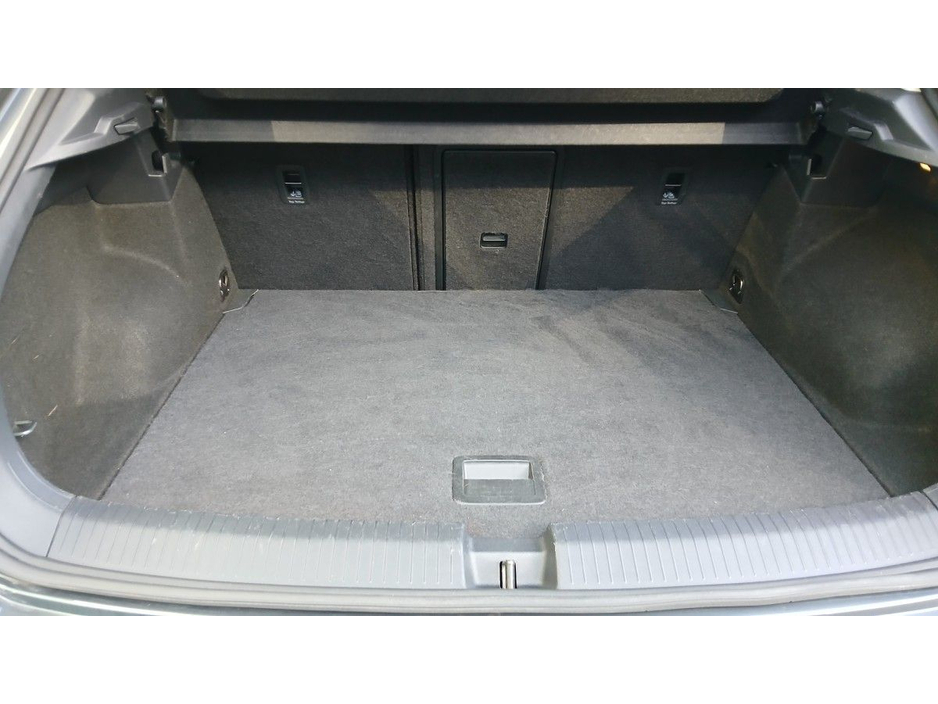 2023 Volkswagen T-Roc 2.0 TDI 116HP Style, Indium Grey, 1 owner. €31,950