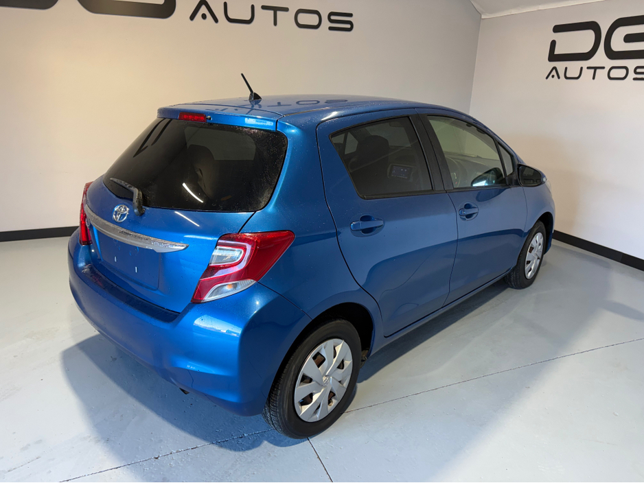 2015 Toyota Vitz LOW KMS - NEW NCT - REVERSE CAMERA €8,950