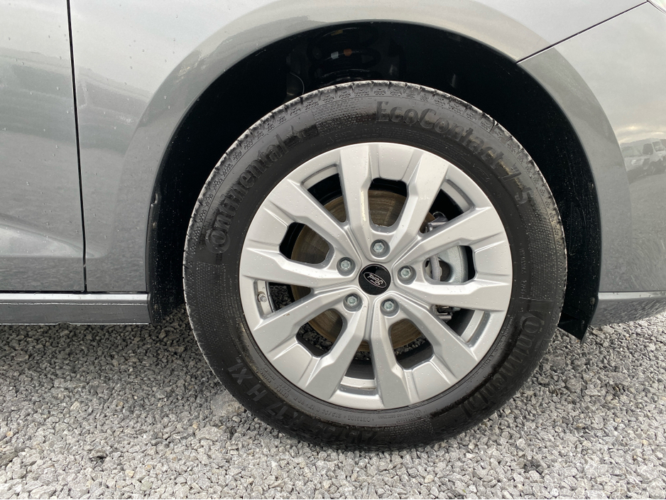 2026 Ford Tourneo Connect Tourneo Connect  LWB Titanium PHEV 150 BHP Automatic €54,500