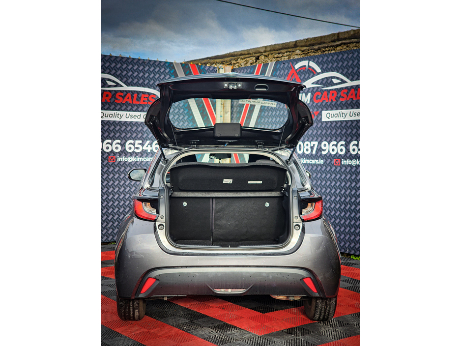 2022 Toyota Yaris 1.0 LUNA 4DR 1 Year Warranty €14,250