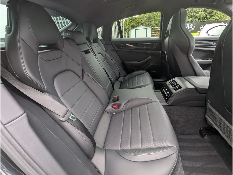 2025 Porsche Panamera Hybrid 4 - 4+1 Adaptive Cruise Control *ARRIVING SOON* €129,888