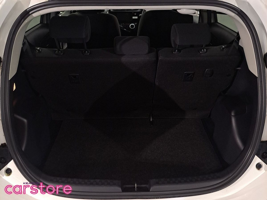 2019 Toyota Aqua 1.5 HYBRID 5 DR €13,880