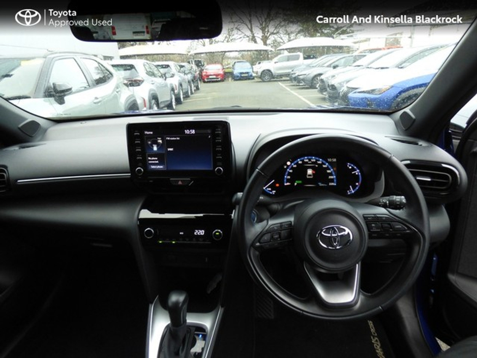 2022 Toyota Yaris Cross Hybrid Luna Sport €27,950