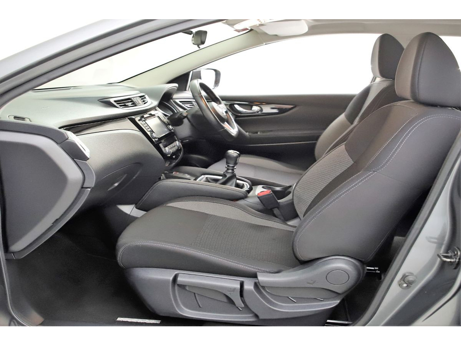 2018 Nissan Qashqai 1.5 DSL SV 6SPD *PANORAMIC ROOF*REVERSE CAM*SAT NAV* €14,490