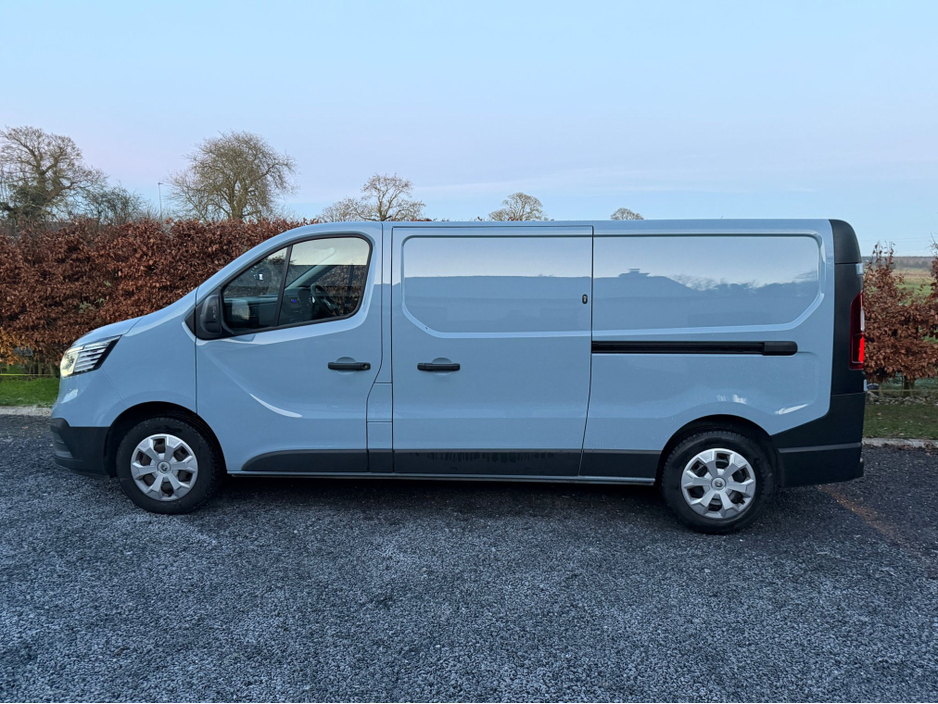 2022 Renault Trafic 2022 Renault Trafic 2.0 130 Business *As New * €19,950