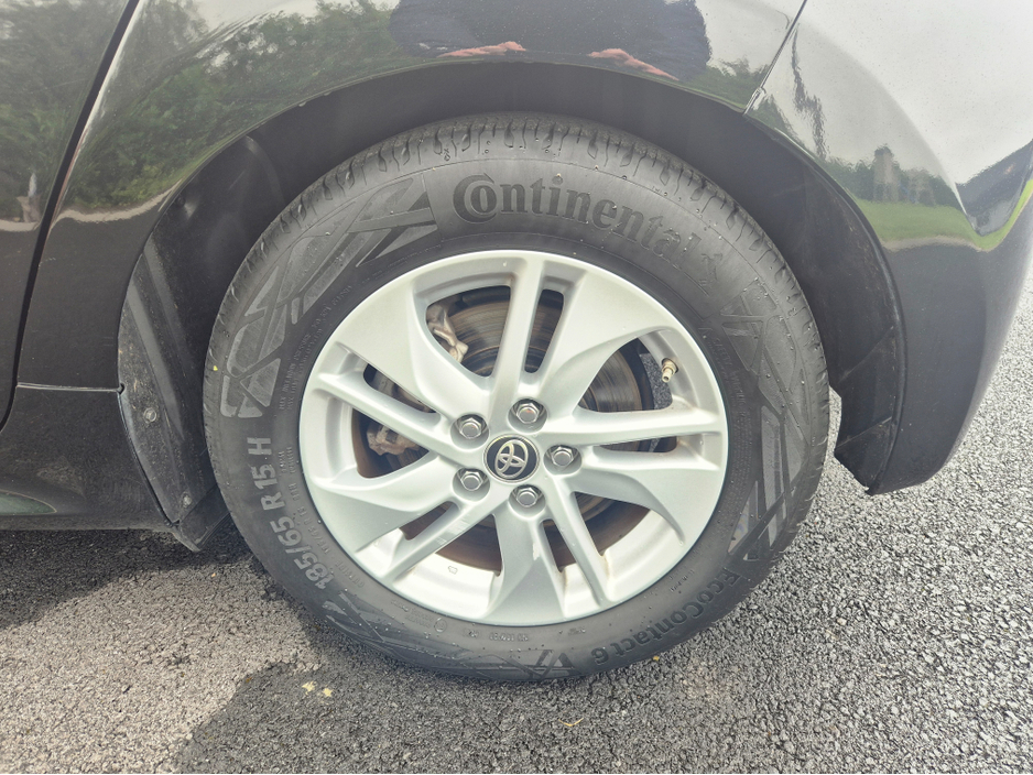 2022 Toyota Yaris HYBRID LUNA 4DR AUTO €16,495