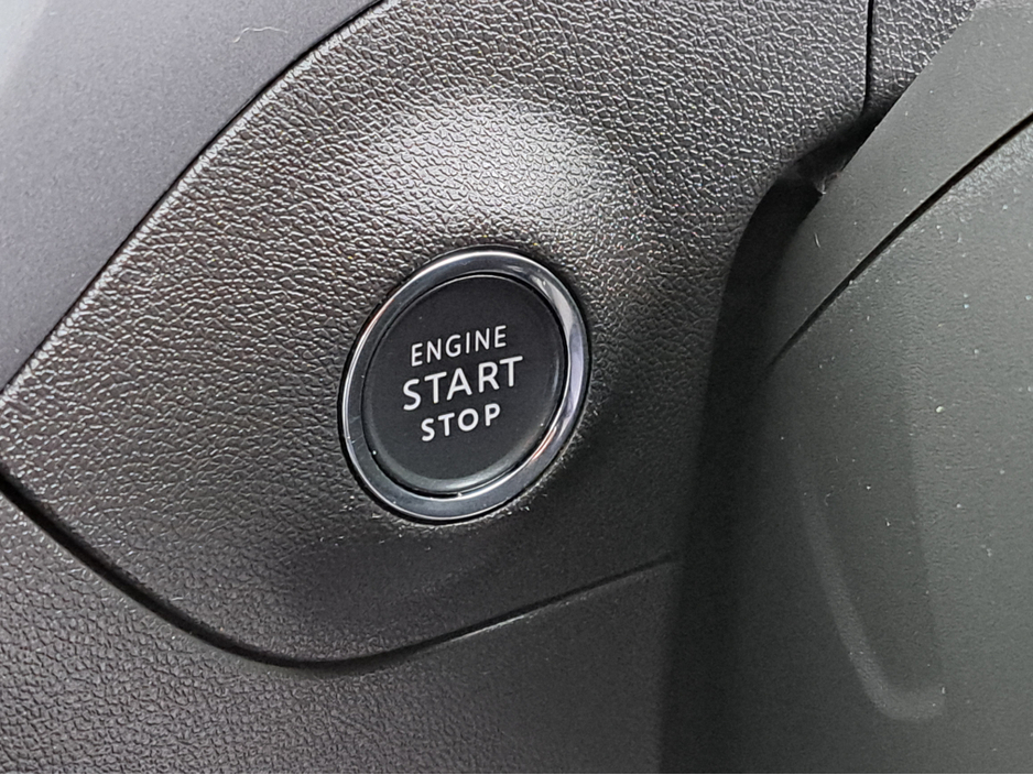 2022 Opel Crossland ULTIMATE 1.5TD 110BHP **LEATHER/SUEDE INTERIOR"" €19,950