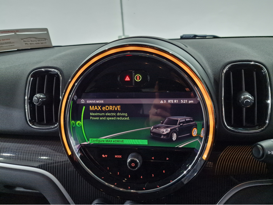 2021 MINI Countryman SE ALL4 EXCLUSIVE (PLUG IN HYBRID) AUTOMATIC **ONE OWNER / HUGE SPEC / APPLE CARPLAY / CRUISE CONTROL / FULL BLACK LEATHER / HEATED FRONT SEATS / REVERSE CAMERA / REAR TINTED GLASS / SAT NAV** €27,900