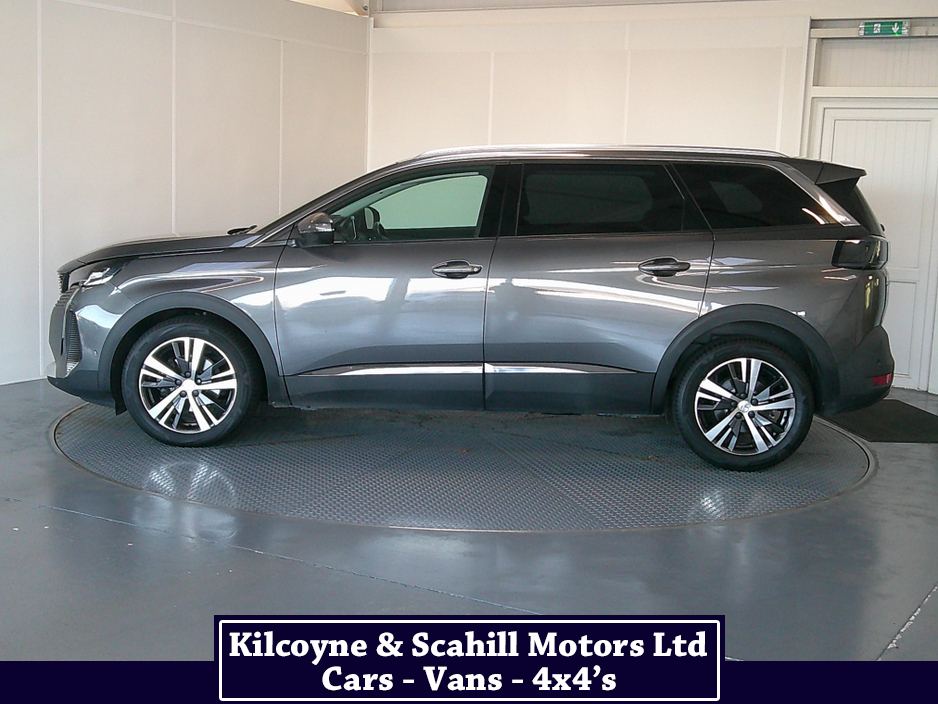 2021 Peugeot 5008 ALLURE BLUEHDI 7 Seater *Leather Interior + Heated Seats* €30,950