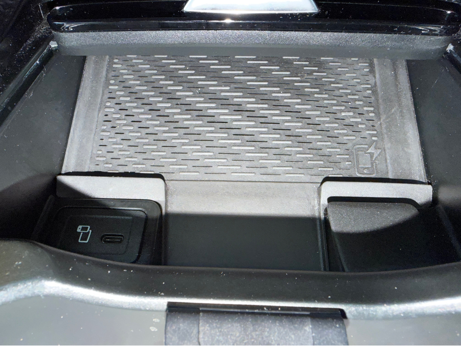 2023 Mercedes-Benz EQA 350 AMG LNE PREMIUM 4MATIC 4WD//GREAT SPECIFICATION//MERCEDES SERVICE HISTORY//SIMI AND AA DEALER €34,950