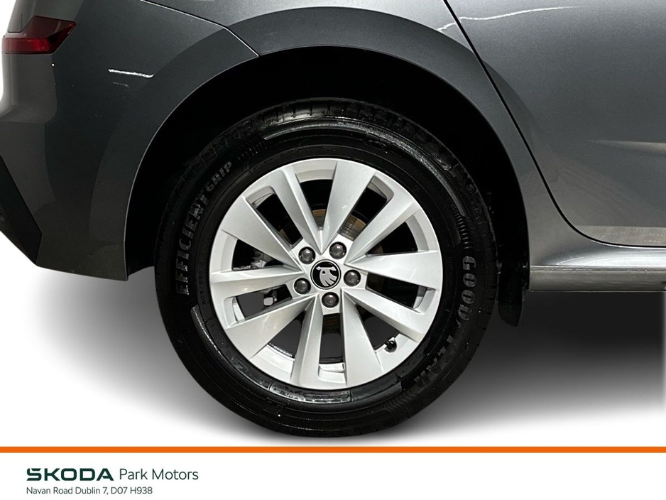 2025 Skoda Kamiq Selection 1.0TSI 115BHP - Reversing Camera - Climate Control - Cruise Control - Auto Lights/Wipers - Apple CarPlay/Android Auto €29,950