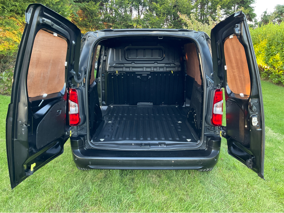 2019 Peugeot Partner PROFESSIONAL L1 BHDI €13,950