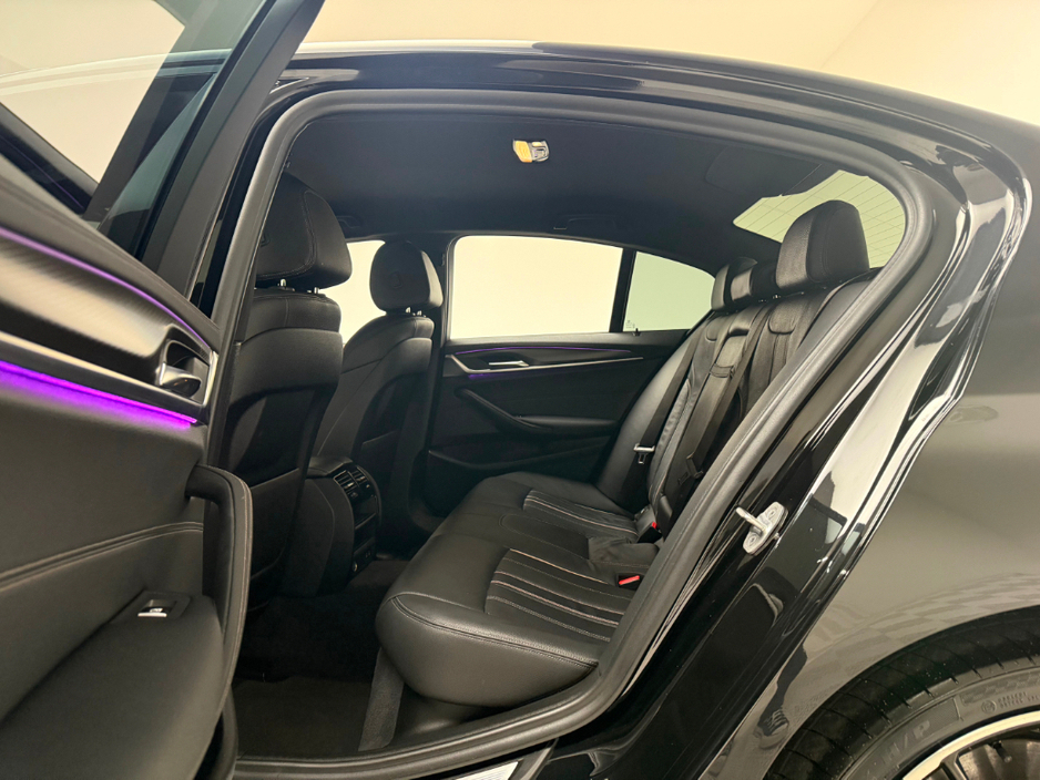 2021 BMW 5 Series 530E M SPORT €36,990