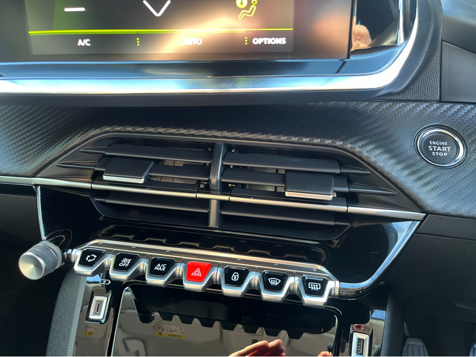 2022 Peugeot 2008 ALLURE 1.2 PETROL //WINTER SALE €2000 REDUCTION// €19,950