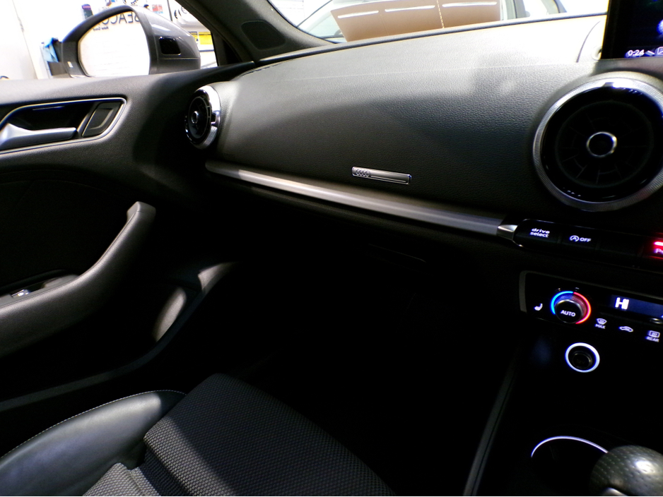 2018 Audi A3 Sportback S-LINE SPORTBACK*FACELIFT MODLE*AUTO*HEATED LEATHER ELECTRIC S-LINE SEATS*PARKING SENSORS WITH COLOUR CAMERA*ADAPTIVE CRUISE CONTROL*PADDLE SHIFT*FULL SAFETY PACK* €21,900