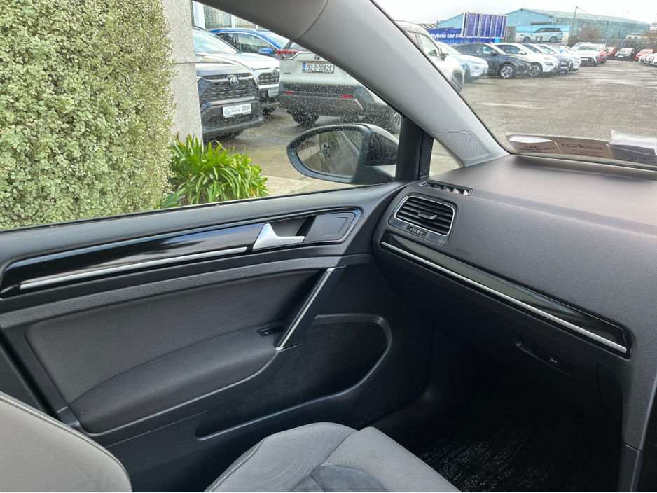 2015 Volkswagen Golf HIGHLINE AUTOMATIC 1.4 PETROL //LOW MILES//HIGH SPEC//KEYLESS ENTRY//REVERSE CAMERA//ADAPTIVE CRUISE CONTROL// €14,950