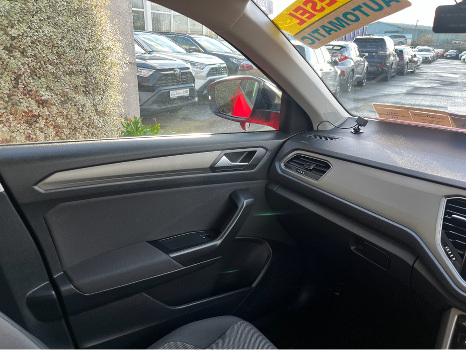 2021 Volkswagen T-Roc STYLE AUTOMATIC 2.0 DIESEL //LOW MILES//KEYLESS ENTRY//REVERSE CAMERA//ADAPTIVE CRUISE CONTROL//BLIND SPOT WARNING// €25,950