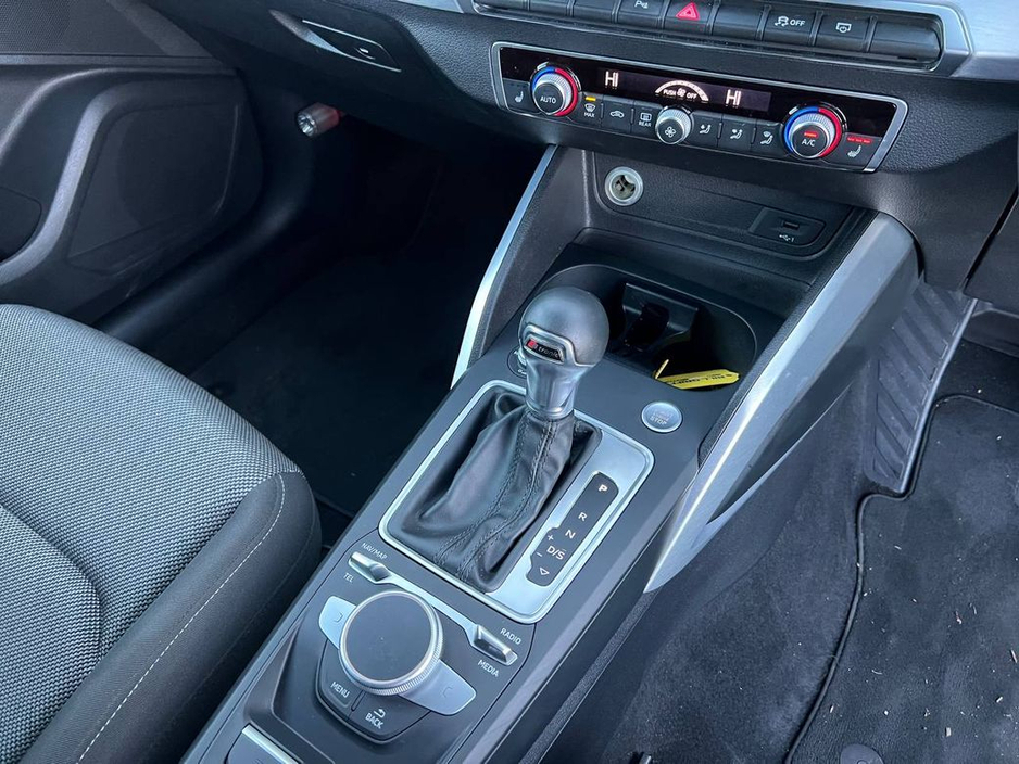 2017 Audi Q2 SPORT 1.0 TFSI // LOW MILEAGE // HEATED SEATS // DIGITAL CLUSTER // APPLE CARPLAY/ANDROID AUTO €18,950