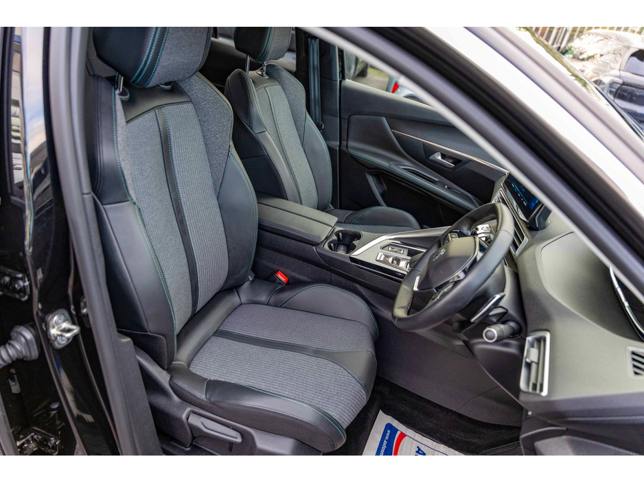 2021 Peugeot 3008 2021 Peugeot 3008 HYBRID2 PHEV 225bhp Allure €24,950