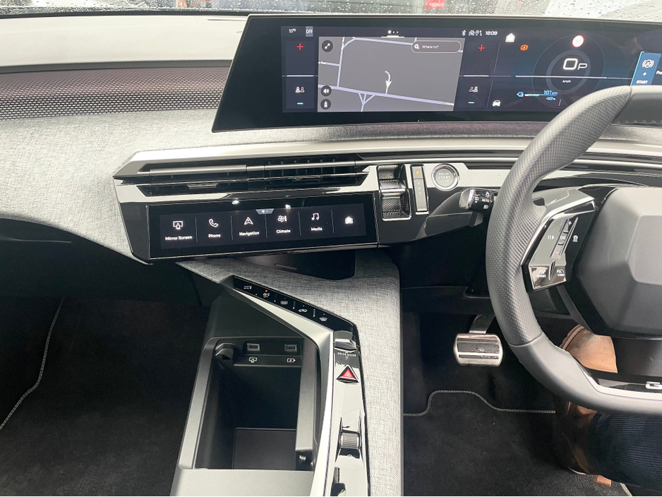 2025 Peugeot 5008 E 5008 GT-LINE 73KW 213BHP FULLY ELECTRIC €47,950