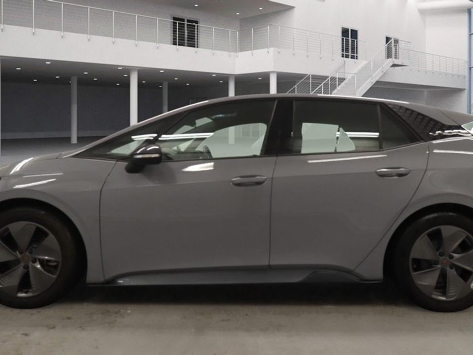 2023 Cupra Born 58KWh // VERY LOW MILEAGE // APPLE CARPLAY/ANDROID AUTO // DIGITAL CLUSTER €23,900