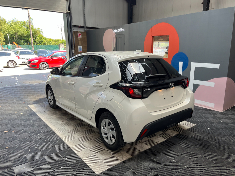 2020 Toyota Yaris YARIS AUTOMATIC 1.0  PETROL / 70k KMs /  AUTOMATIC / REVERSE CAMERA & MORE €15,950