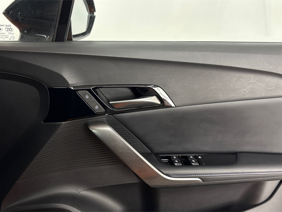 2024 MG 4 EXCLUSIVE- 64KWH**HALF LEATHER INTERIOR**HEATED SEATS & INTERIOR**REVERSING CAMERA**TINTED WINDOWS**ADAPTIVE CRUSIE CONTROL**HISTORY CHECKED**FINANCE ARRANGED** €24,695