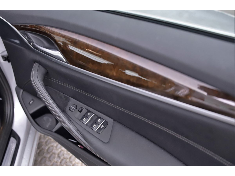 2020 BMW 5 Series 520D SE LOW MILEAGE €29,890