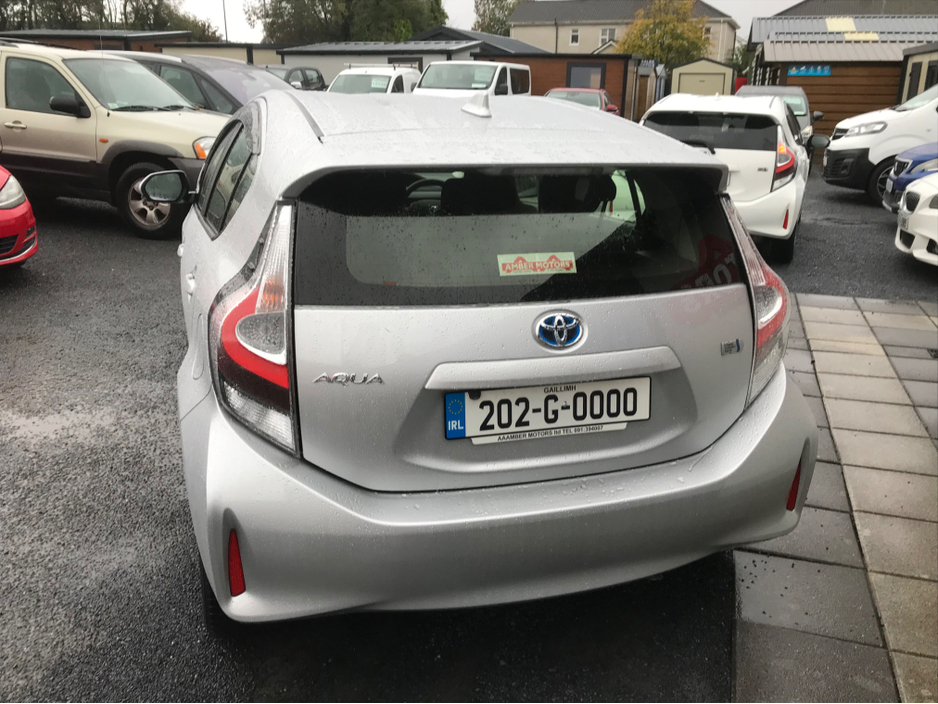 2020 Toyota Aqua AQUA 1.5 HYBRID €13,950