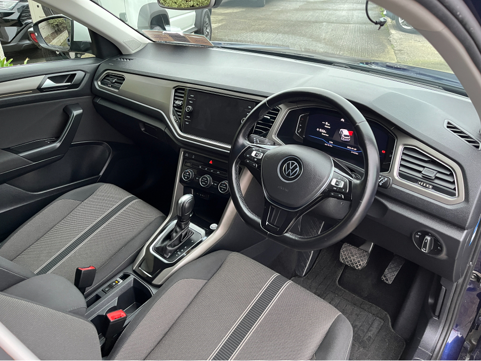 2021 Volkswagen T-Roc STYLE DESIGN PACK AUTOMATIC 2.0 DIESEL //LOW MILES//ADAPTIVE CRUISE CONTROL//KEYLESS ENTRY//REVERSE CAMERA// €26,950