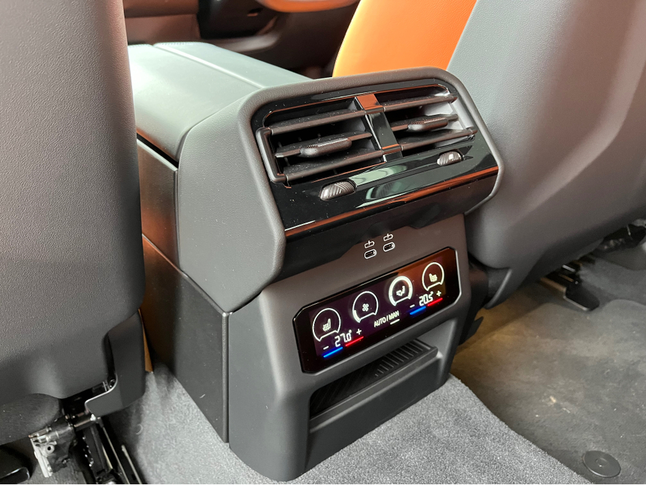 2024 BMW M5 Ultimate Pack 4.4 V8 727 Bhp Plug In Hybrid €124,950