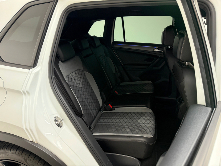2022 Volkswagen Tiguan R-LINE 2.0 TDI 150HP €39,990