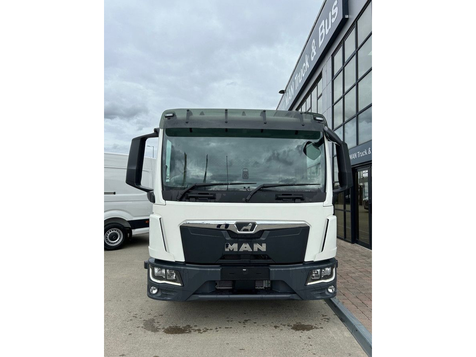 2025 MAN TGL 8.190 - 7.5T Rigid