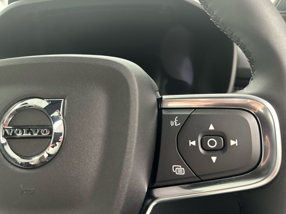 2026 Volvo EX40 PLUS BEV *466KMS RANGE* €110 P/W ON PCP €48,990