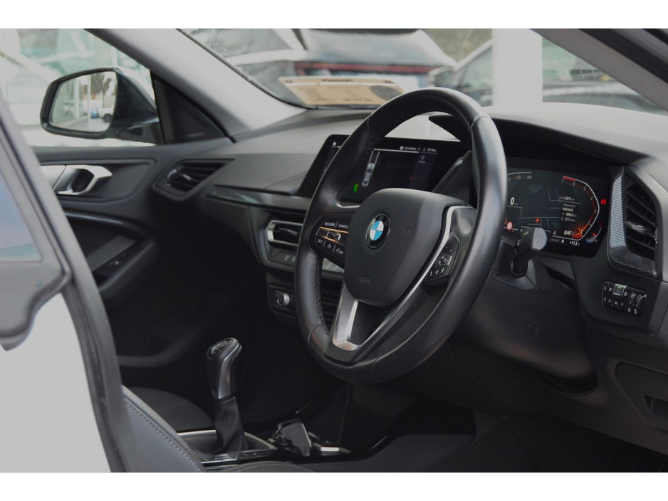 2022 BMW 2 Series 218i Sport €28,995