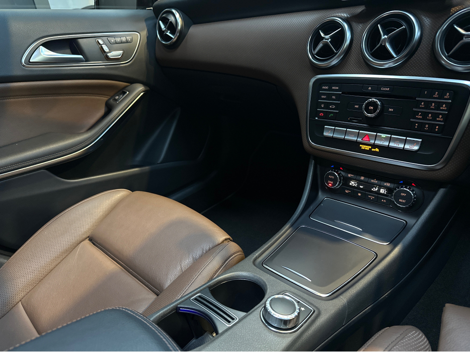 2016 Mercedes-Benz A Class A180D AMG LINE PREMIUM 5DR AUTO €17,950