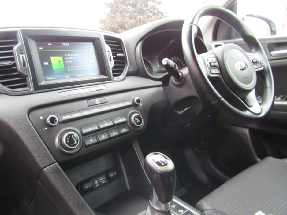 2017 Kia Sportage EX 5DR. LOW KLMS. €15,950