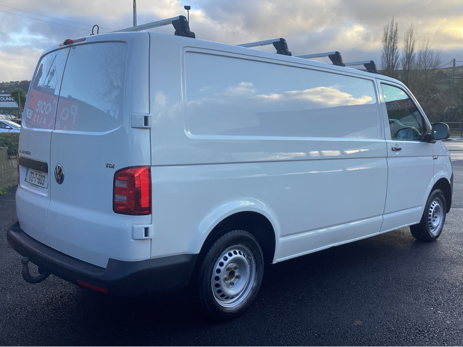 2017 Volkswagen Transporter ** ONLY 137KMS * CAMERA €15,950