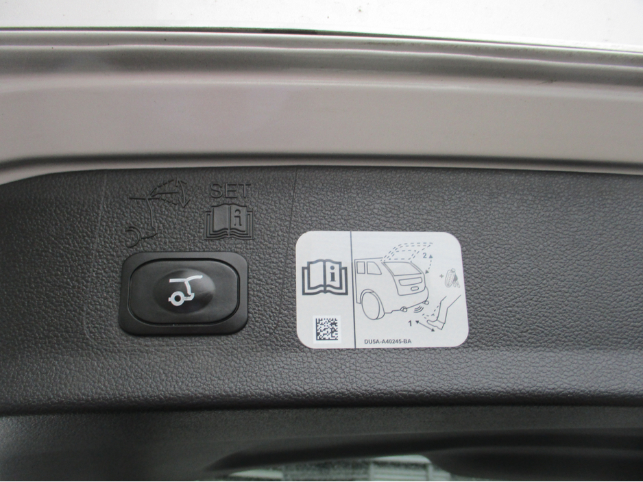 2018 Ford Kuga TITANIUM 1.5 TDCI 120PS. FULLY SERVICED TIMING BELT CHANGED WITH NEW NCT TEST WARRANTY AND 12 MONTHS AA COVER !!! €16,950