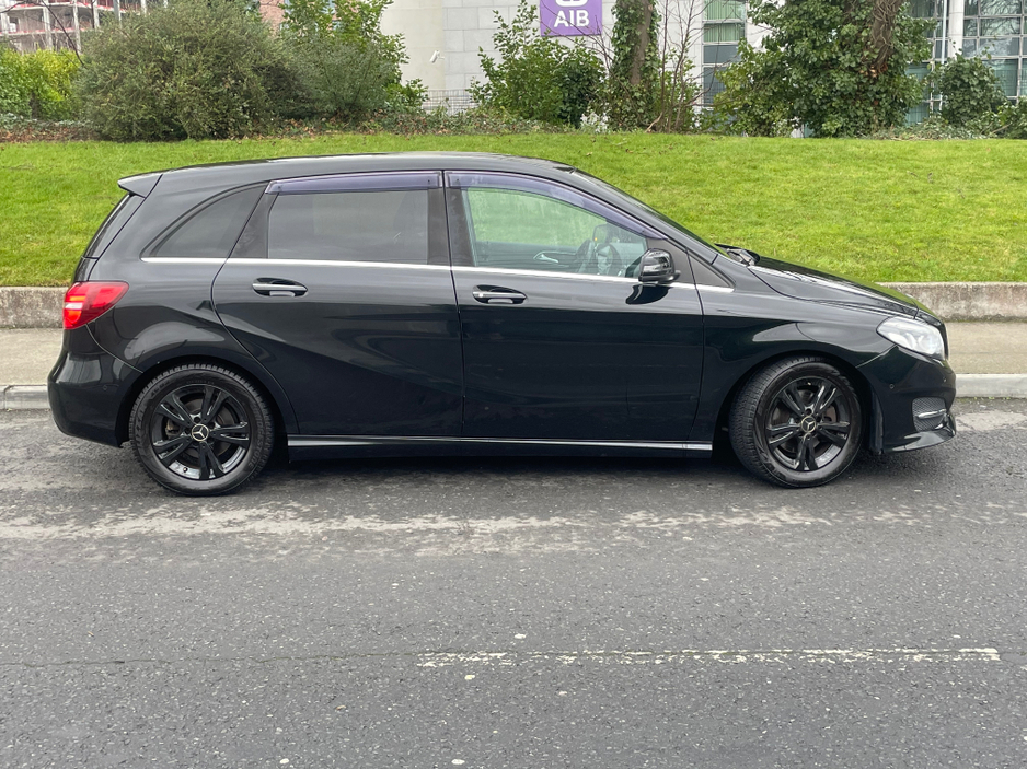 2016 Mercedes-Benz B Class B180  DBA-246242 €14,495