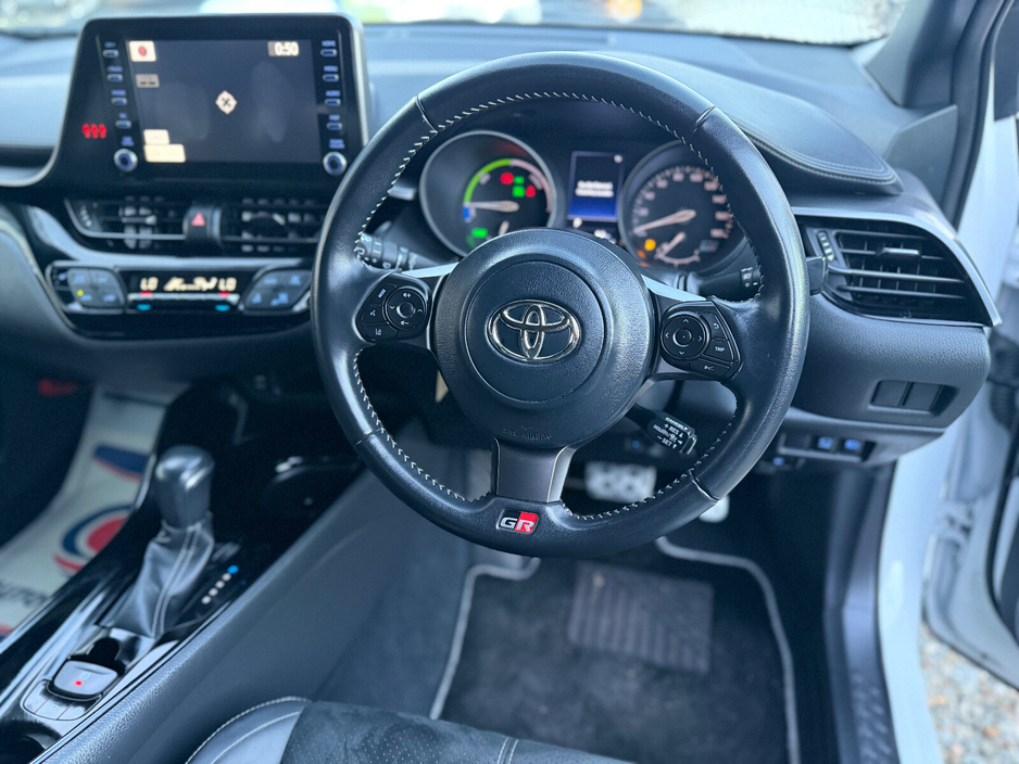 2023 Toyota C-HR 1.8 HYBRID GR Sport €35,000