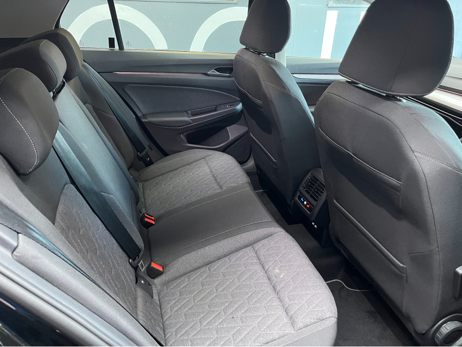 2025 Volkswagen Golf €38950 2025 VOLKSWAGEN GOLF TDI ACTIVE ADVANCE 2.0 AUTOMATIC / CRUISE CONTROL / HEATED SEATS / REVERSE CAMERA €38,950