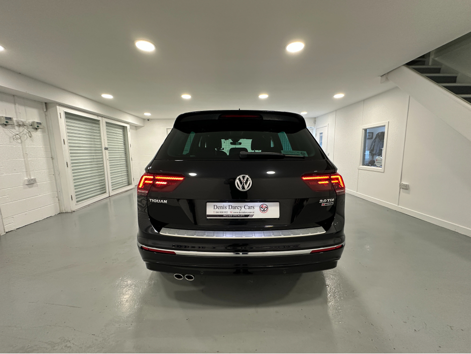 2019 Volkswagen Tiguan (191) TIGUAN 2.0TDI R LINE (LEATHER) DSG 4 MOTION LOW KMS VW/AUDI SPECIALISTS WWW.DENISDARCYCARS.IE €31,950