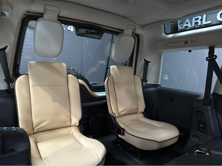 2004 Land Rover Discovery D2 TD5 HSE AUTO 7 SEATER €24,950