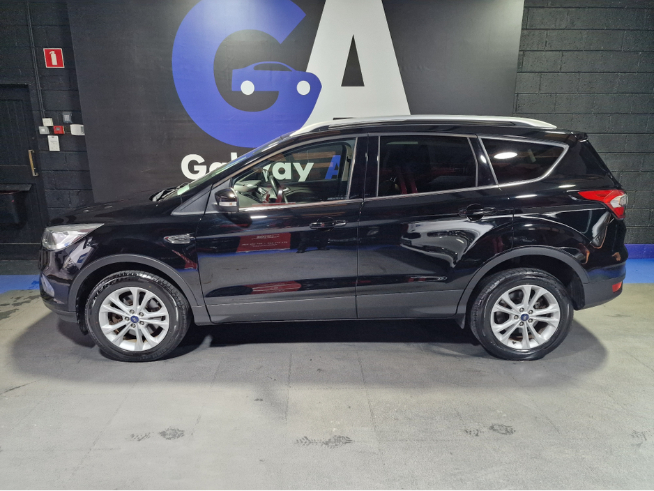 2018 Ford Kuga 2.0 TDCI -TITANIUM TDCI-LOW MILEAGE €15,950