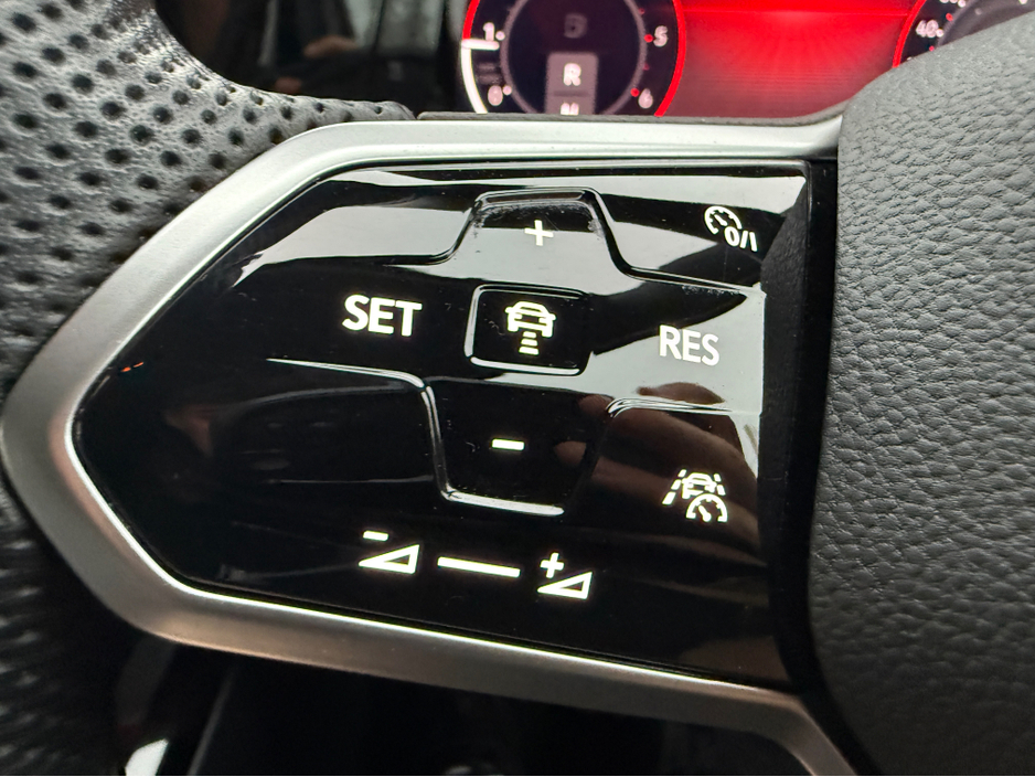 2022 Volkswagen Golf R-LINE 2.0TDI 150BHP AUTOMATIC €33,950