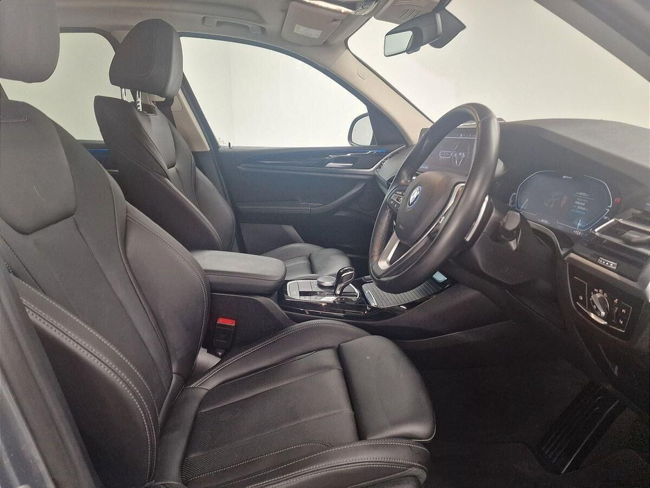 2024 BMW X3 xDrive30e xLine €54,975