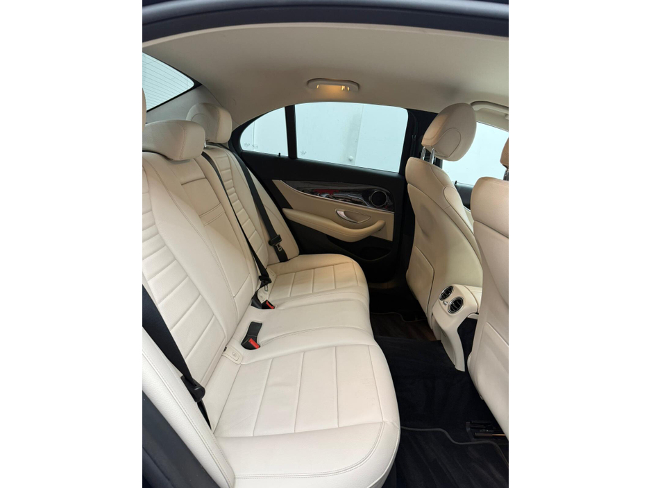 2020 Mercedes-Benz E Class E220d A/T AMG Line €27,950